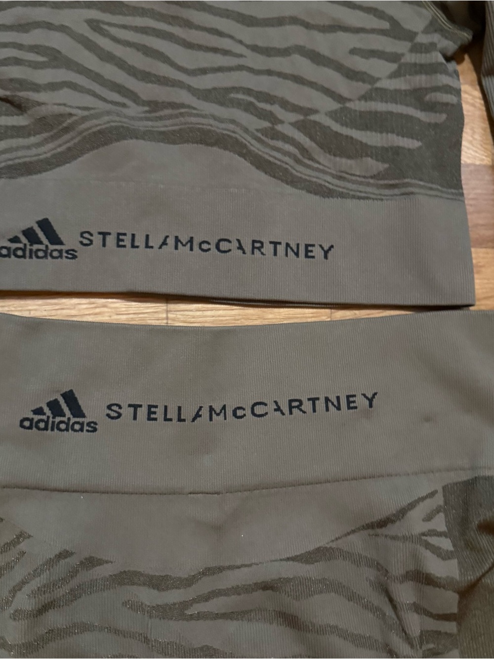 adidas Stella McCartney Olive Zebra Active Set - Picture 3 of 5